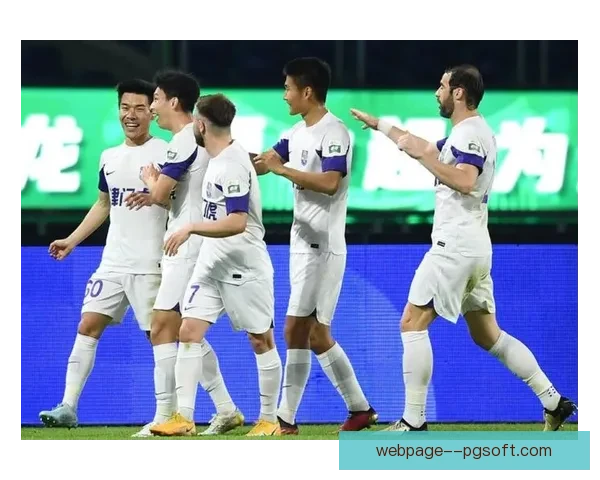 王秋明津门虎后排插上突破对手防线助力进攻展现个人实力